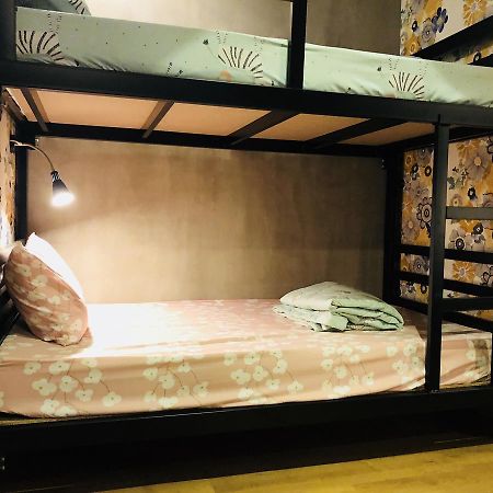 Wj Hostel Бангкок Экстерьер фото