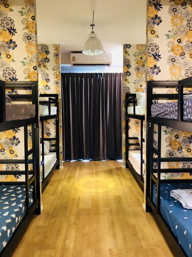 Wj Hostel Бангкок Экстерьер фото
