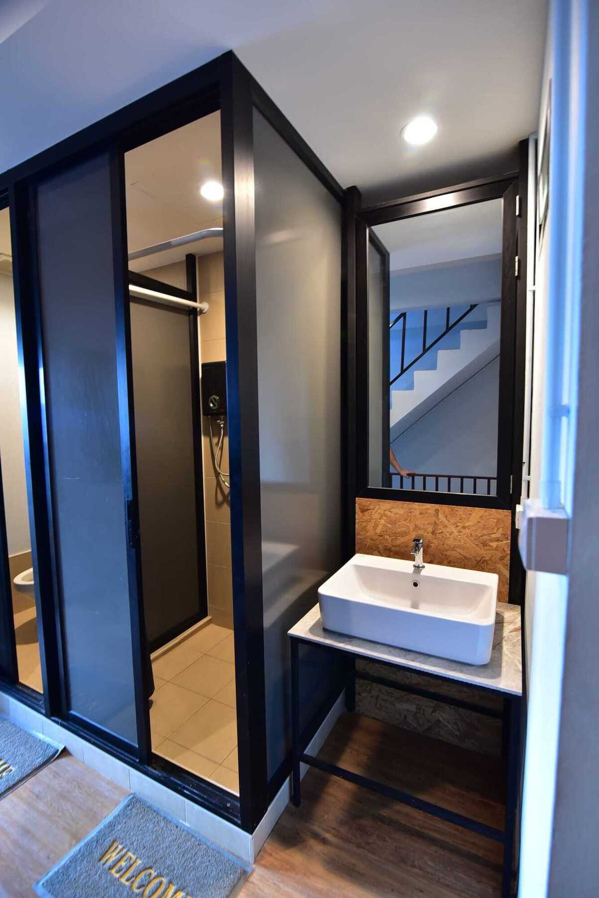 Wj Hostel Бангкок Экстерьер фото