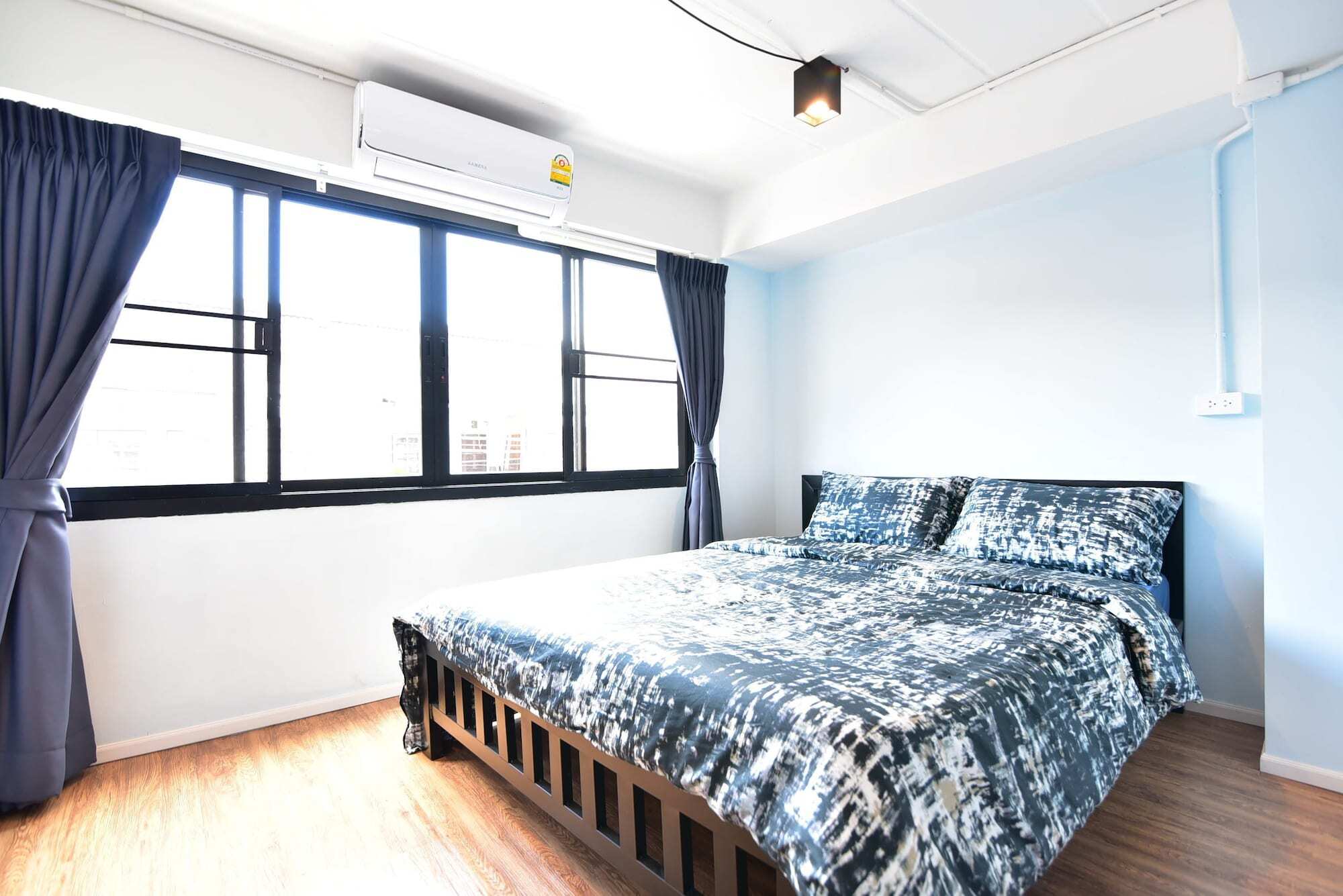 Wj Hostel Бангкок Экстерьер фото